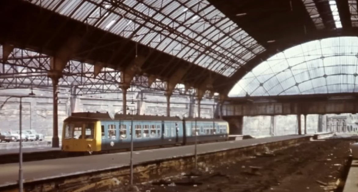Train in Liverpool Central Station